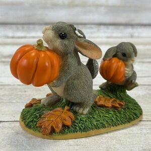 Charming Tails Figurine ~ Pumpkin's First Pumpkin ~ 85/411 Fitz and Floyd